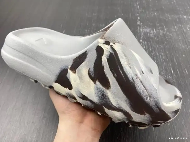 Adidas Slide Yeezy GZ5553 0621